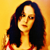 Louise Distras-5.png