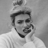 Lola Lennox B&W.jpg
