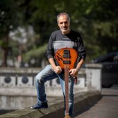 Zuzo Moussawer: Canais Musicais