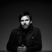 Toby_Driver_2018_promo_web.jpg