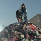 GUESS - CHARLI XCX & BILLIE EILISH