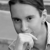 Михаил Перов