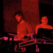 fc/kahuna performing