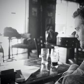  Damion Suomi  