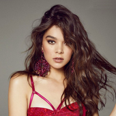 Hailee Steinfeld