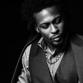 entertainment-2012-06-dangelo-dangelo-outtake-04.jpg