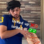 ‎