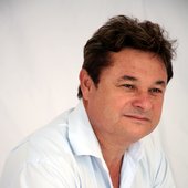 Júlio  José