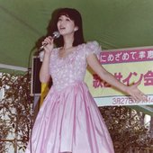 promoting single 春にめざめて