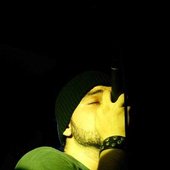 Dario Motora (Voz y Guitarra) 