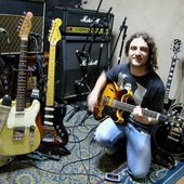 Guillerme Fonseca - lead guitar