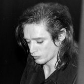 Blixa Bargeld 1992.jpg