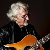 Vittorio_De_Scalzi_italian-song-writer_live.jpg