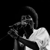 Joan Armatrading_2.jpg