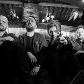 Rewolver band