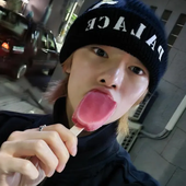 evrthingiwaniki 的头像