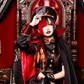 椎名ひかり新アー写アップ_軽_.jpg