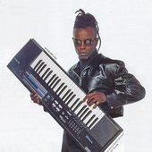 Mark Rogers of 'Hollywood Beyond' with the Casio SK2100