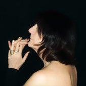 CoseyFanniTutti_credit_ChrisCarter_2t2_2025.jpg