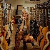 TracieLynn-color-817x1024.jpg