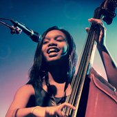 Angelique Frances sing