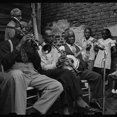 George Lewis (center, on clarinet)