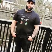 picture of taruvar after dropping his newest single "allure"