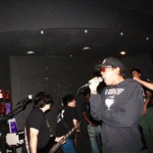 0040920110_10.jpg