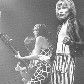 UFO (Strangers in the night, live)