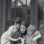 Kate+Max+Hannah+Cat+circa+1969.png