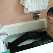 sacha_in_jeans_in_bath.JPG