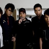 Hangman at a cover shoot