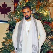 square-1482350530-drake-xmas.jpg