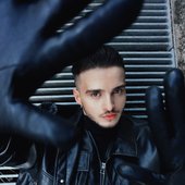 https://www.instagram.com/loudgio/