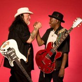 Smokin Joe Kubek & B Nois King