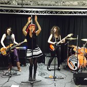 We've Got a Fuzzbox and We're Gonna Use It!!