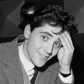 Sacha Distel