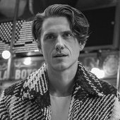 aaron-tveit-1.jpg
