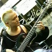 Chirloyn with bass