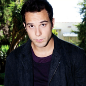 Skylar Astin