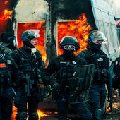 A bas l'État policier