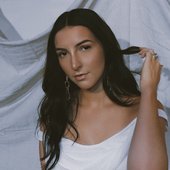 Maddie 