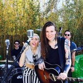 Miley Cyrus and Laura Jane Grace