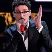 willie-peyote-sanremo-testo-significato-canzone-grazie-ma-no-grazie.jpg