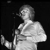  Nestor Sanchez "El Albino Divino"