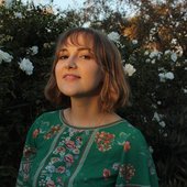 Lauren Jones – profile pic.jpg