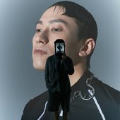 俞彬