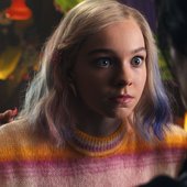 Wednesday-Cast-Netflix-Emma-Myers-Enid-Sinclair-2048x1024.jpg