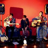 In acustico