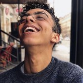 Youtube-Bilal-Hassani-son-coming-out-bouleversant-!.jpg